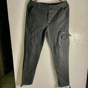 ASOS Design black skinny cargo pants with cuffed hems, single pocket Sz. 31x30